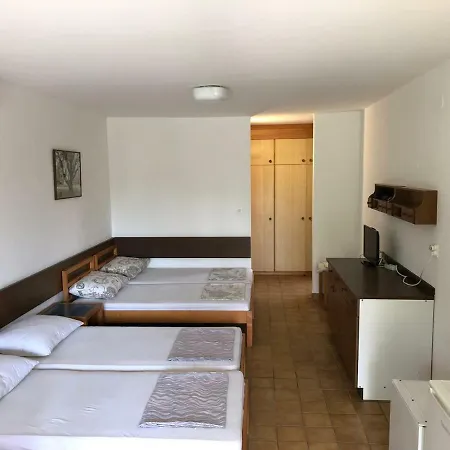 Zaza Studio 3 Duga Uvala *